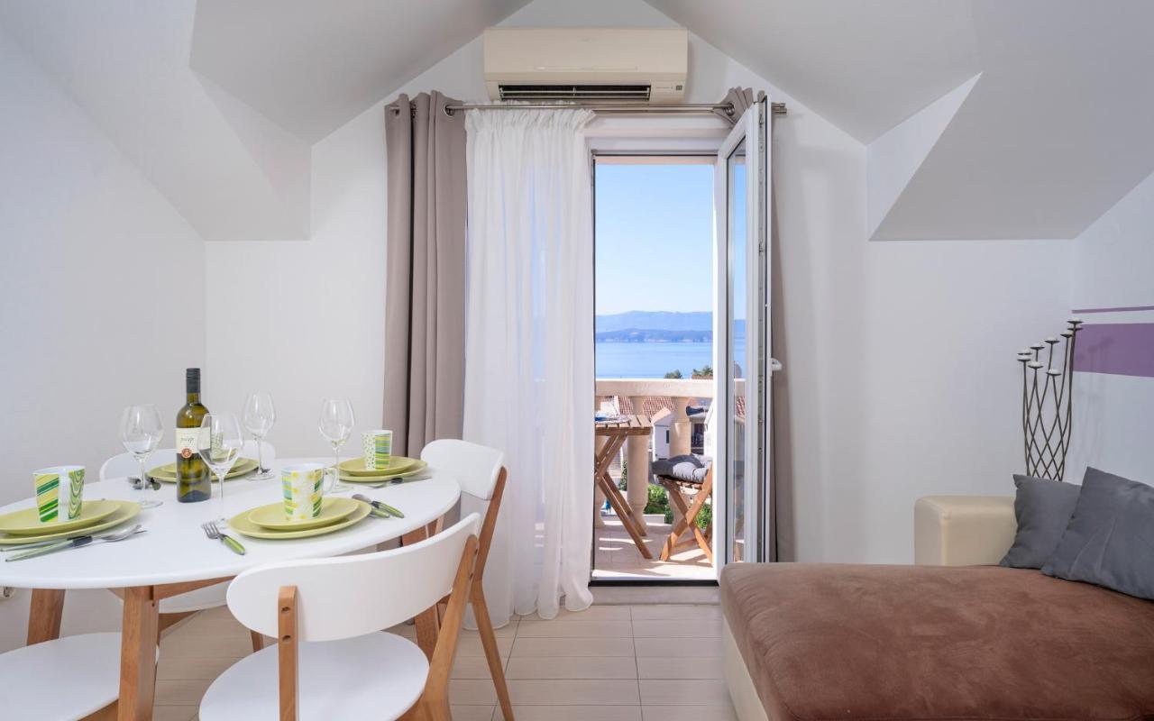 Hektorovic Poolside Apartma