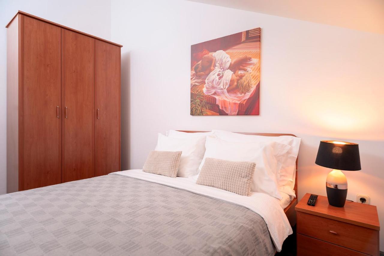 Apartament Hektorovic Poolside Bol