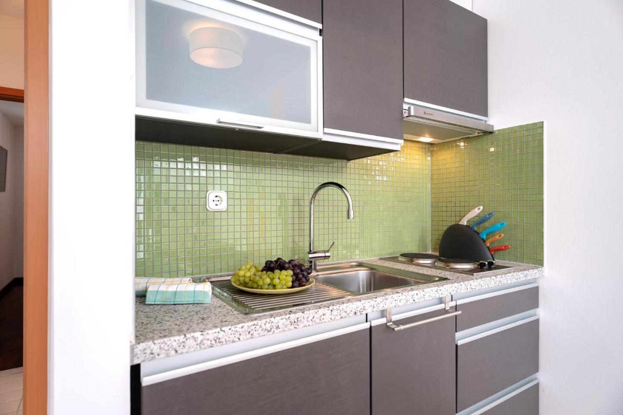 Hektorovic Poolside Apartament Bol