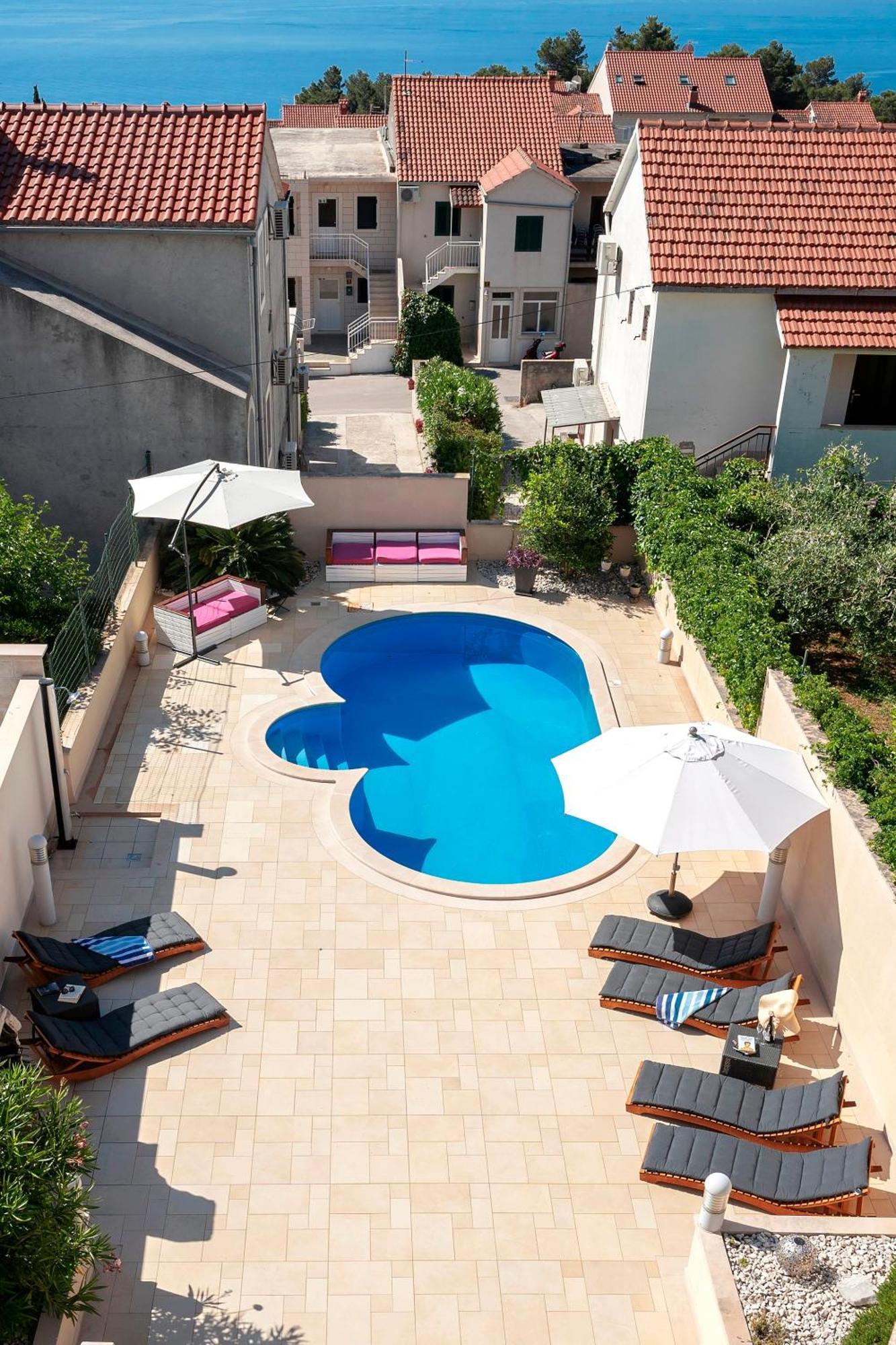 Apartment Hektorovic Poolside Bol